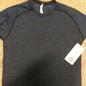 Lululemon metal vent tech mens SS